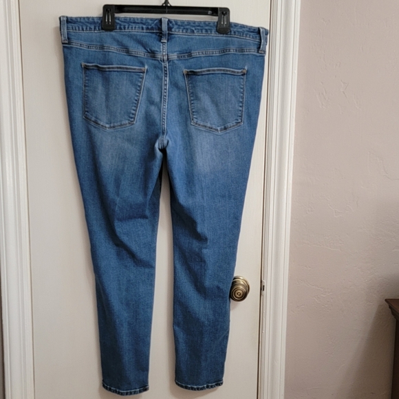 Universal Thread mid-rise skinny jeans - Picture 2 of 4